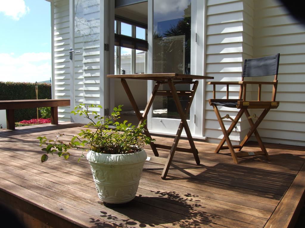 The Quiet Quarter Bed and Breakfast Auckland Exteriör bild
